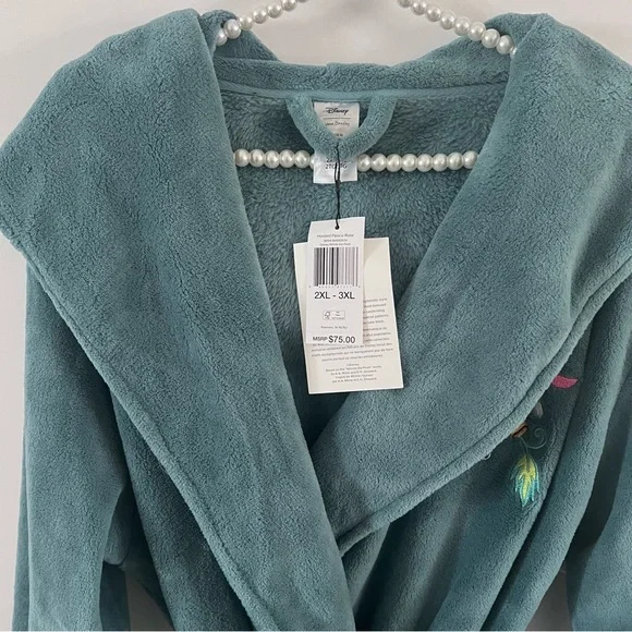 NWT Vera Bradley Disney Winnie The Pooh Hooded Fleece Robe Limited Edition | 2X| - Picture 8 of 10